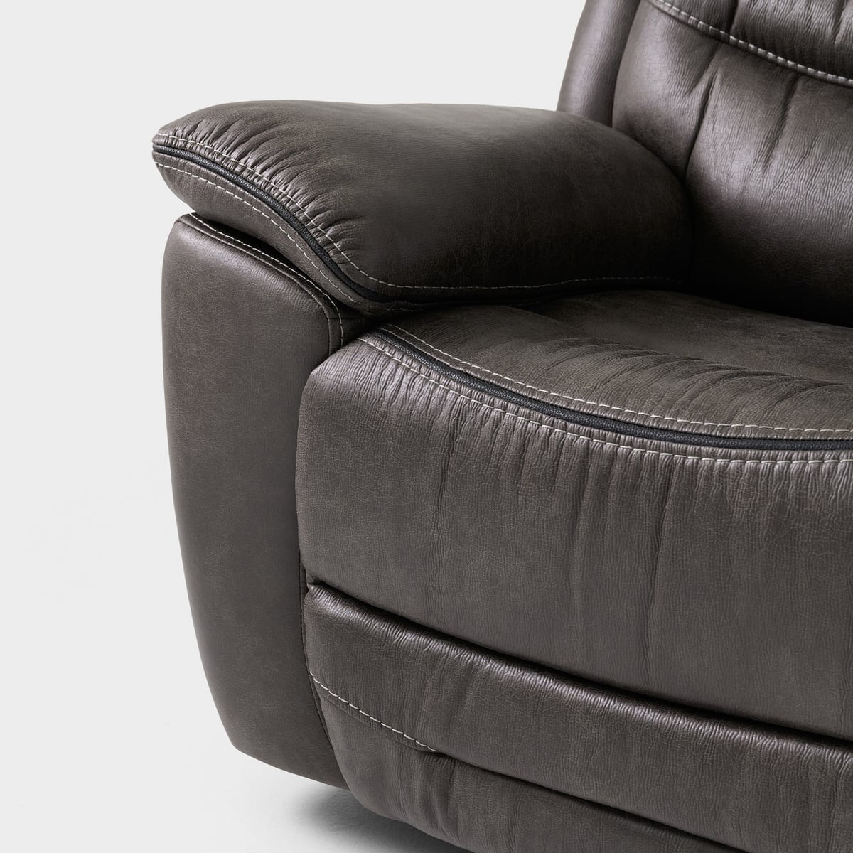 Badlands Swivel Glider Recliner | The Furniture Mart