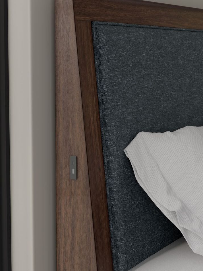 Picture of Kendamor Queen Panel Bed