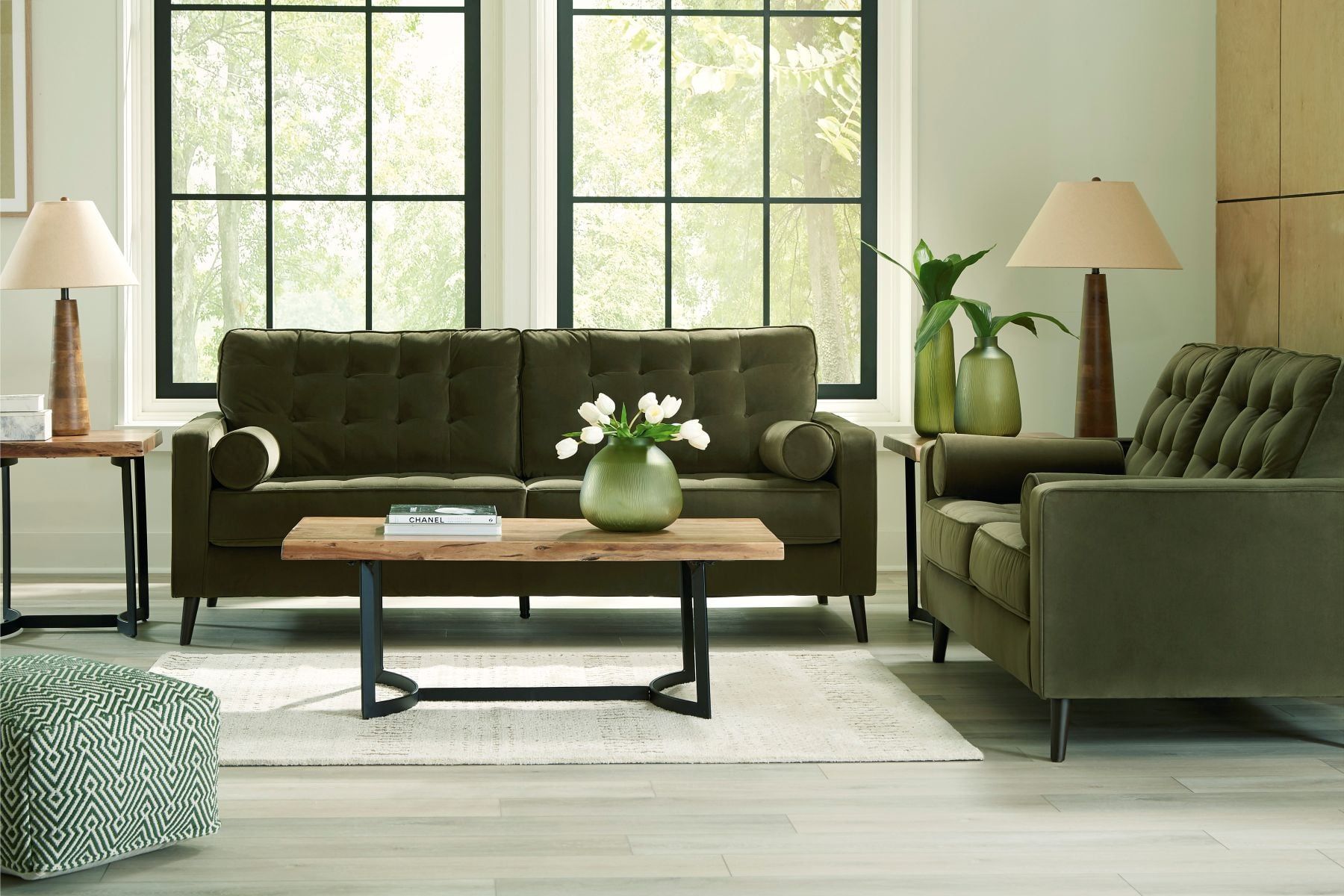 Ashley Furniture Reveon Lakes Loveseat - Thumbnail 4