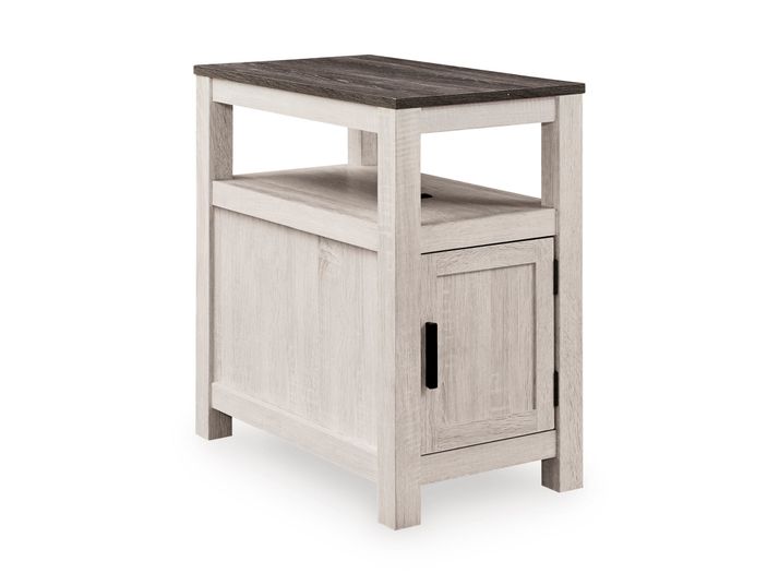 Picture of Fendenmore Chairside Table