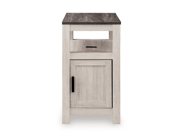Picture of Fendenmore Chairside Table