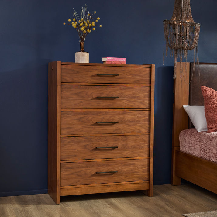 Picture of Lincoln Chest