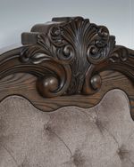 Picture of Maylee King Canopy Bedroom Set