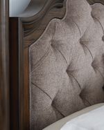 Picture of Maylee Queen Canopy Bedroom Set