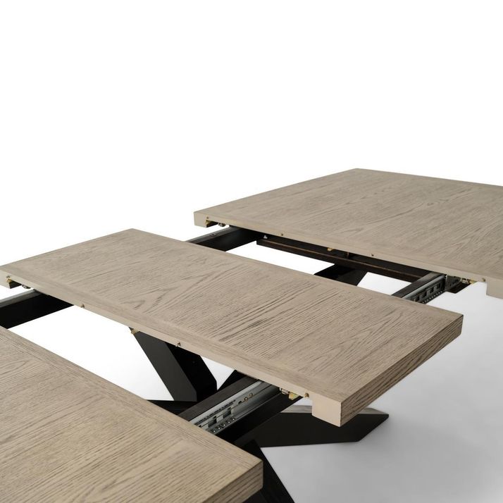 Picture of Axel Dining Table