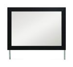 Picture of Raechalla Mirror