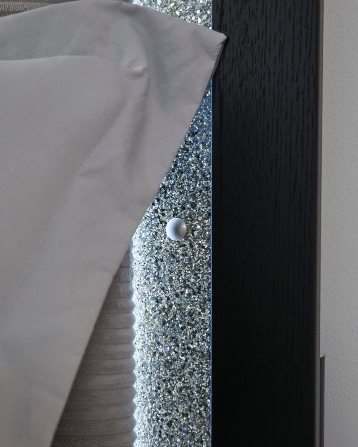 Picture of Raechalla Twin Bed