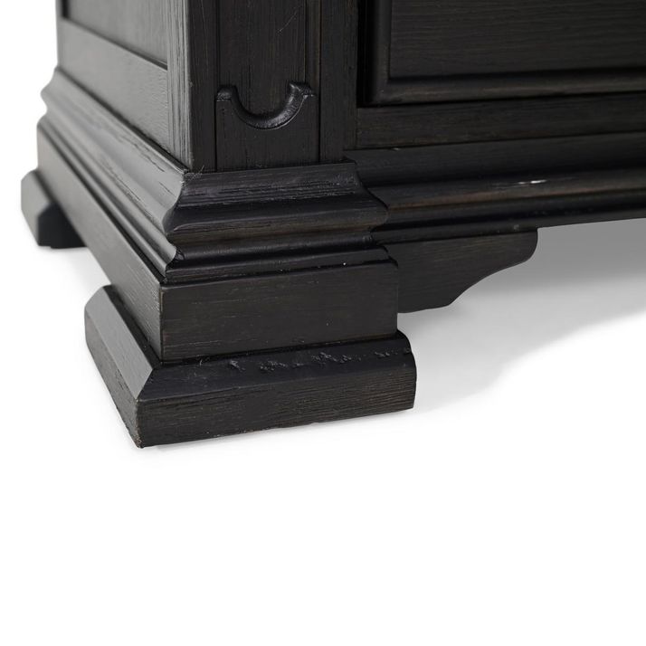 Picture of Kings Court King Bedroom Set