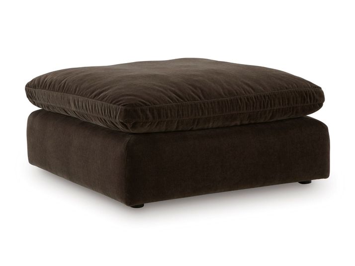 Picture of Maxton Heights Accent Ottoman