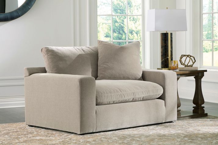 Picture of Maxton Heights Oversized Chair